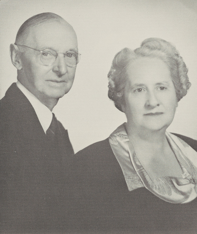 A portrait of Thomas W. (left) and Florence T. Murphy (right).
