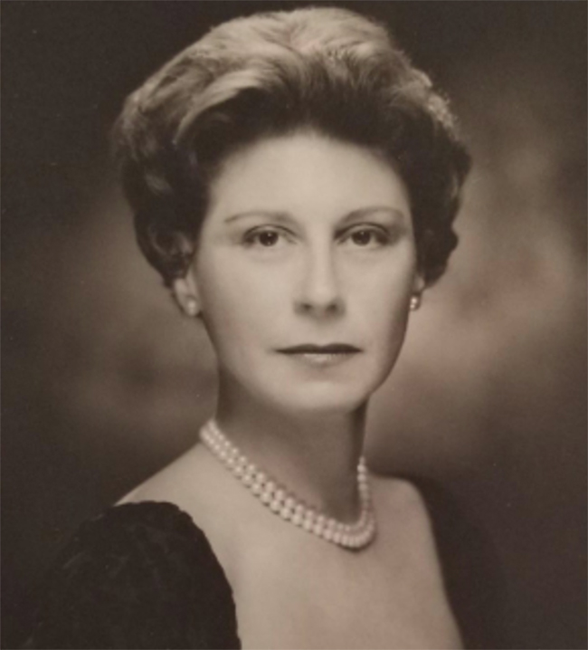 Nina Untermyer portrait.