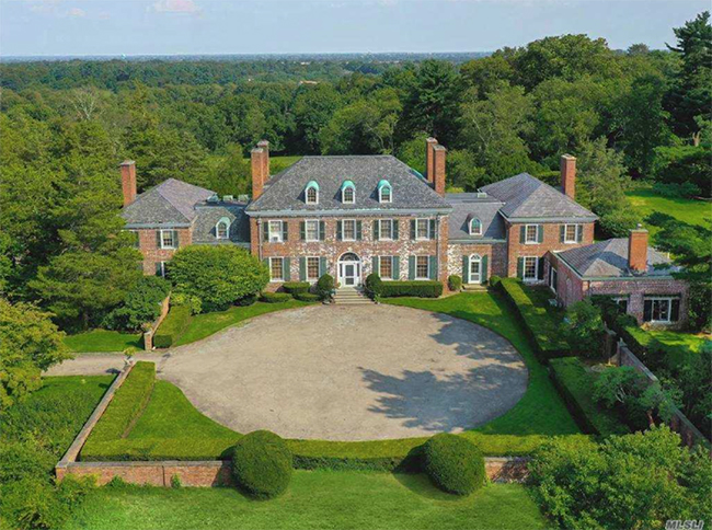 Winthrop mansion (Groton Place) 108-acre estate in Old Westbury, built in 1932. Photo Credit: longislandpress.com