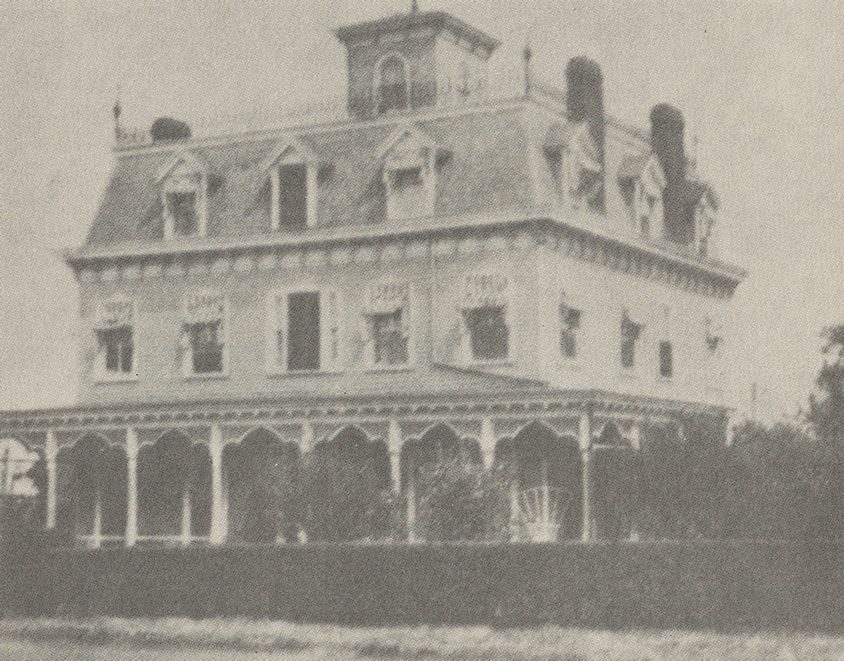 Trinity Chapel Home exterior, 1912-1947, Bussing Avenue, the Bronx