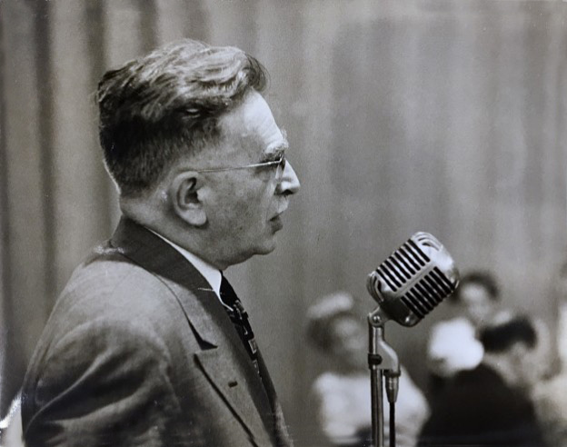 Headshot of Ernst P. Boas. Photo credit: Amphilsoc.org.