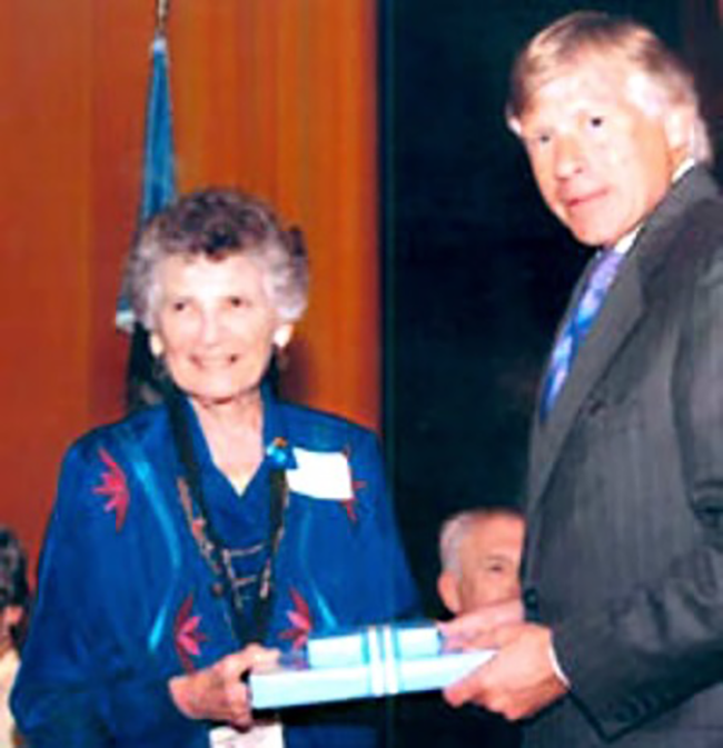 Dr. Helen Rehr (left) standing with a gentleman (right). Source: socialwork.columbia.edu