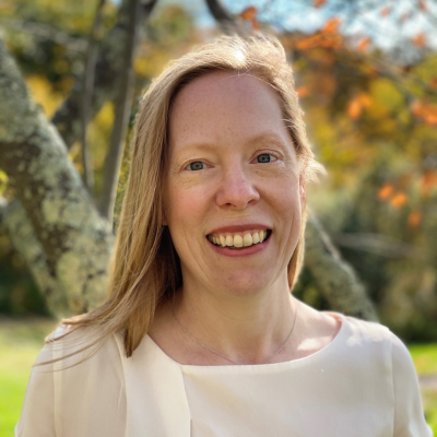 Headshot of Carrie Trowbridge