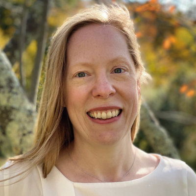 Headshot of Carrie Trowbridge